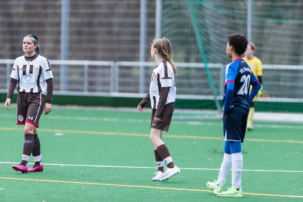 Bild 382 - wBJ VfL Pinneberg - St. Pauli : Ergebnis: 7:0 (Abbruch)